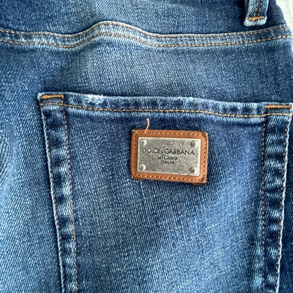Item made in Italy synonymous with quality and design creativity 100%authentic